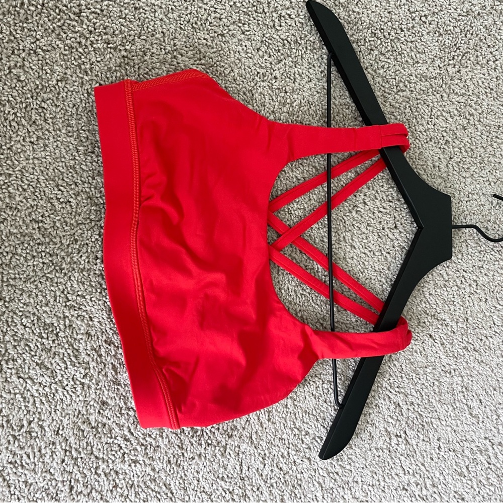 Lululemon sports top